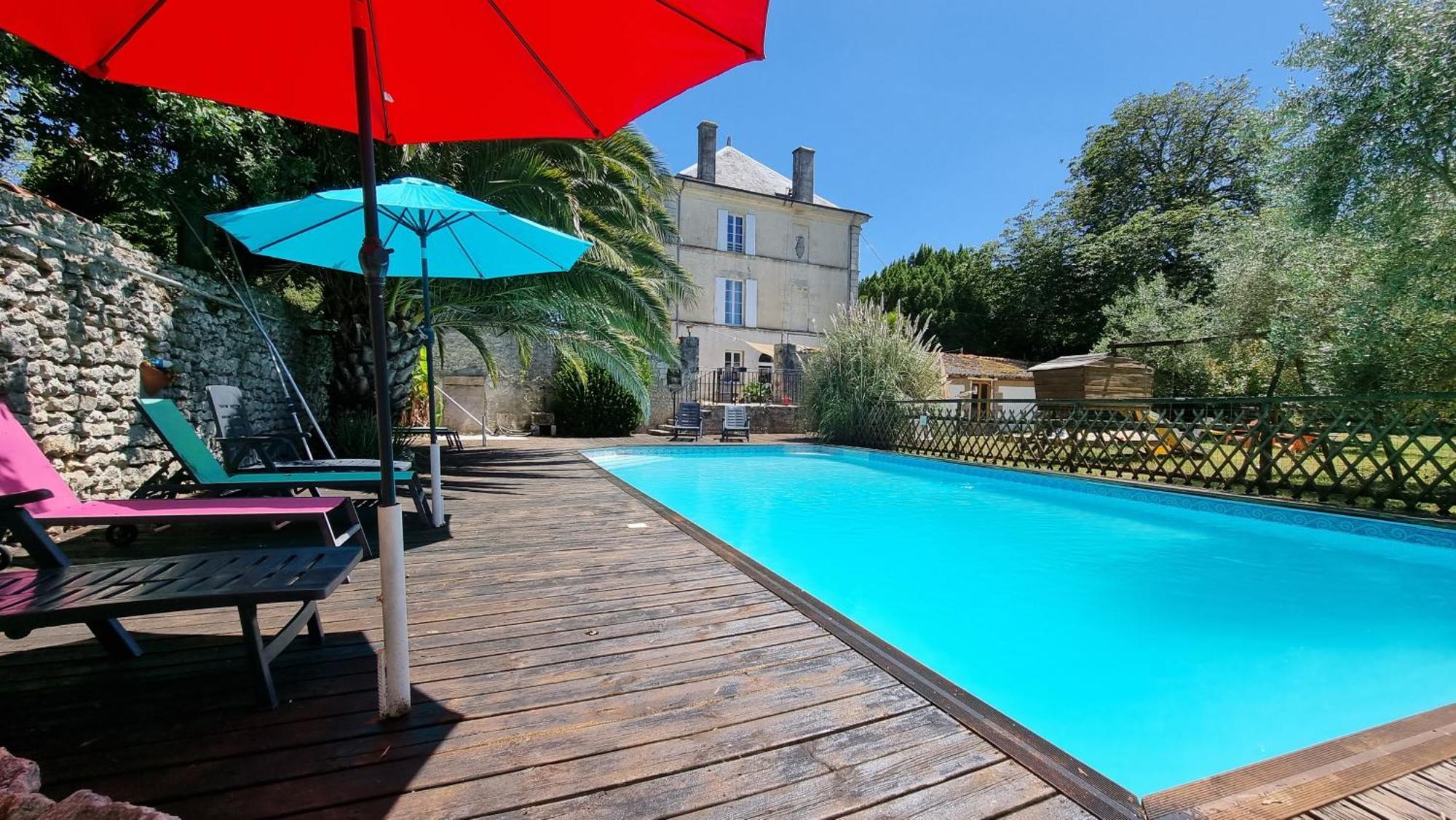 Domaine De Rochebonne Villa Saint-Just-Luzac Bagian luar foto