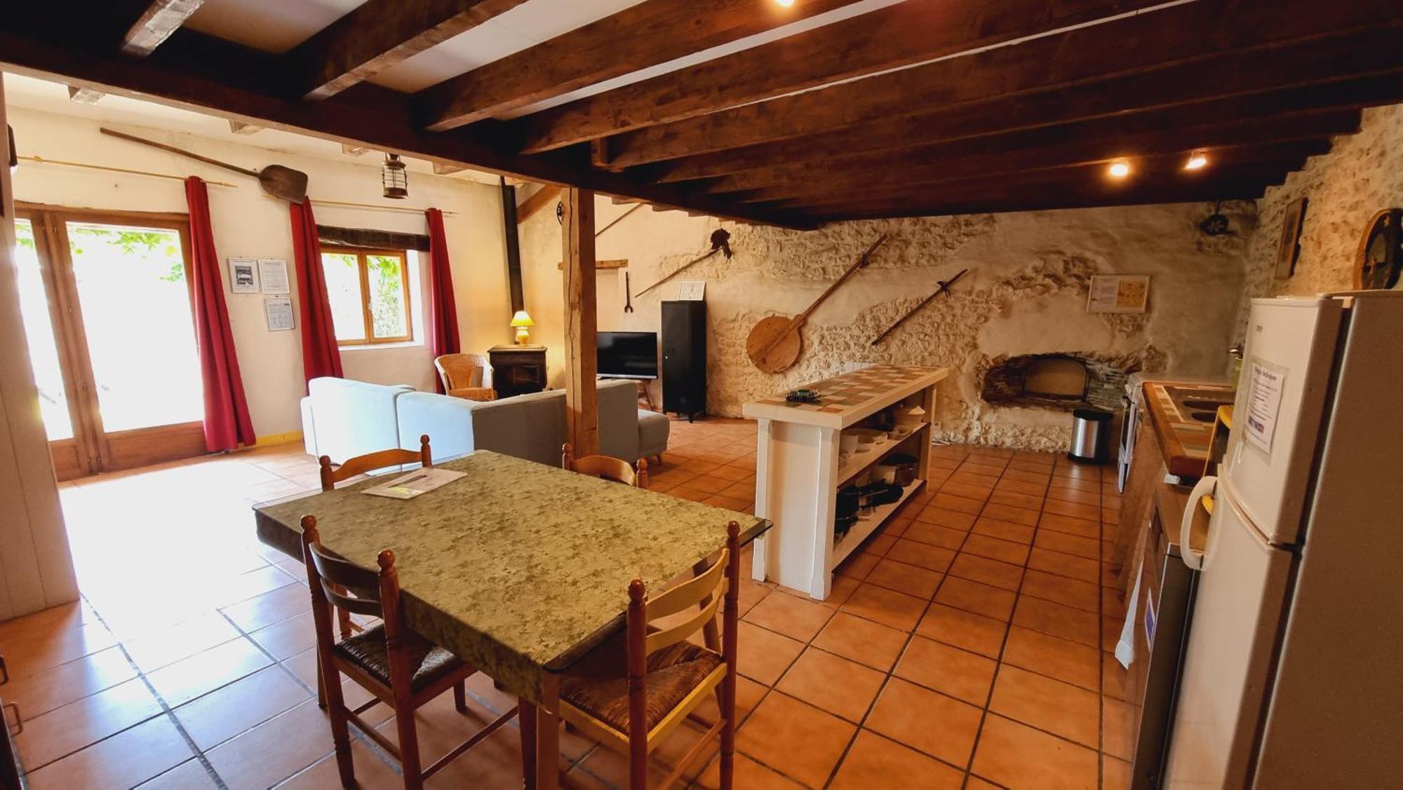 Domaine De Rochebonne Villa Saint-Just-Luzac Bagian luar foto